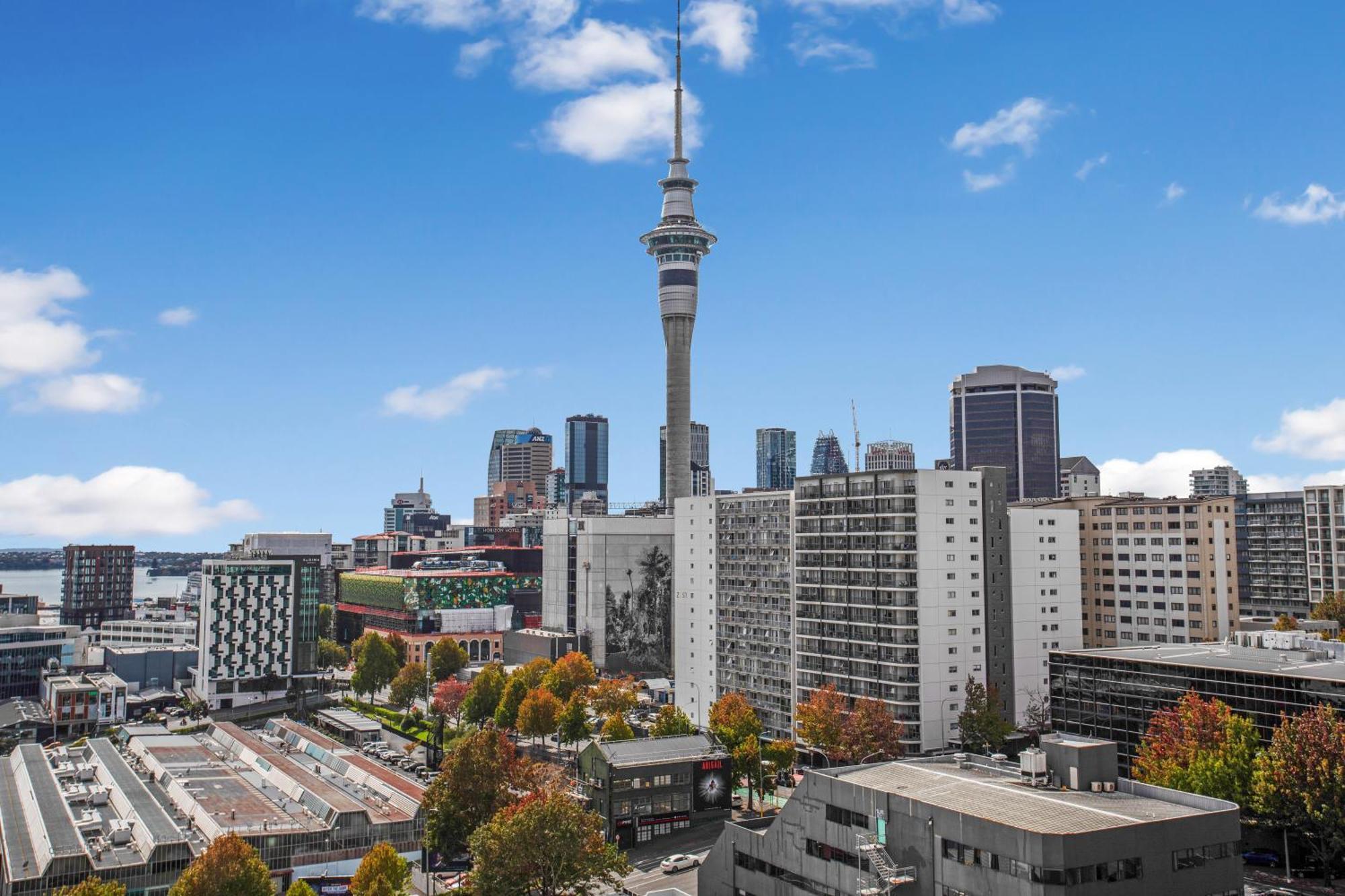 Skyline Serenade Apt With Skycity View And Parking Auckland Luaran gambar